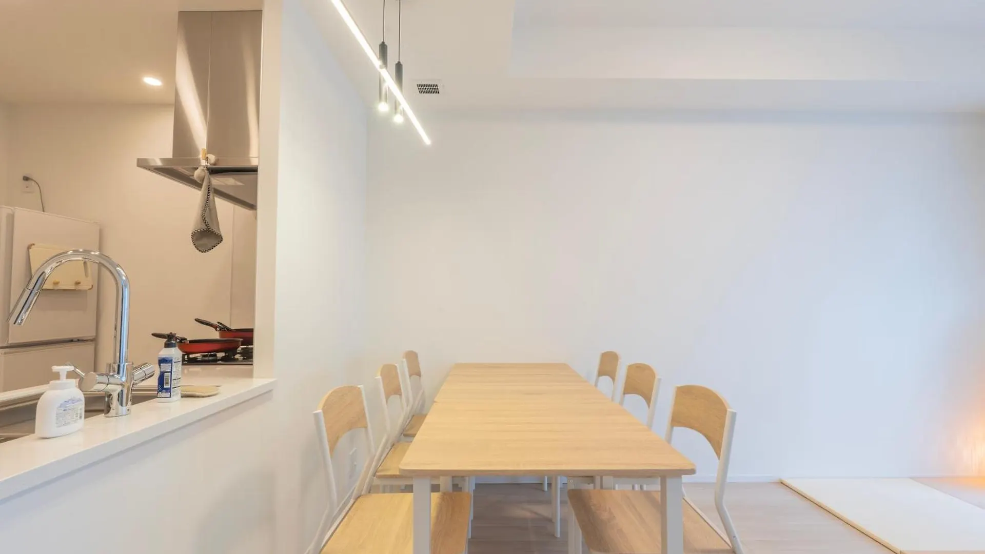 Tokyo Bay Port Area, High-Rise Luxury Apartment With View, 2 Minutes To Takeshiba Station
